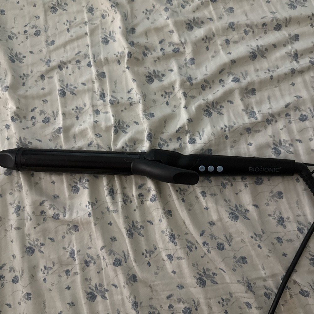 Bio Ionic Black Curling Iron